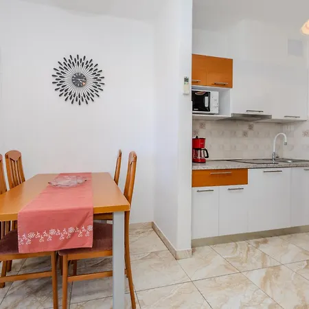 Markulin Apartment *